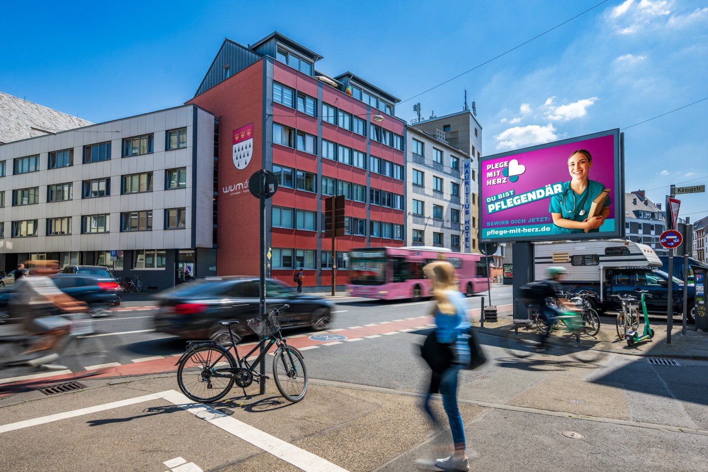 DOOH City Board (Roadside)