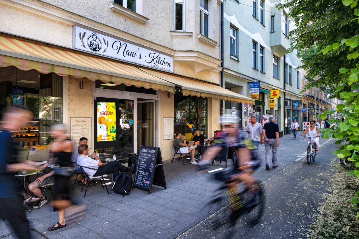 DOOH City Window