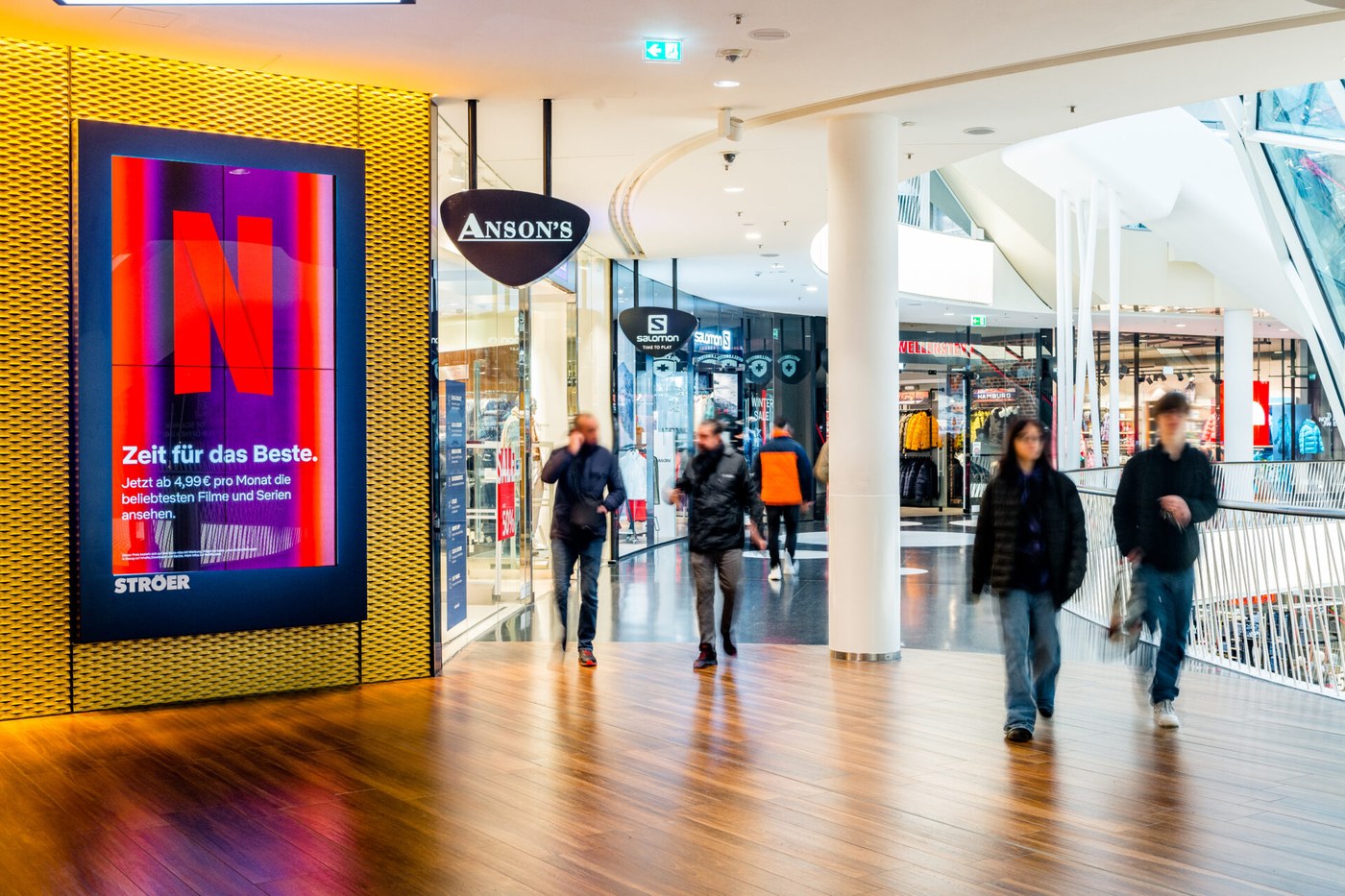 DOOH Mall